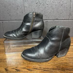 Born Black Leather Ankle Boots Women’s 7 Chunky Heel Zip Western Booties
